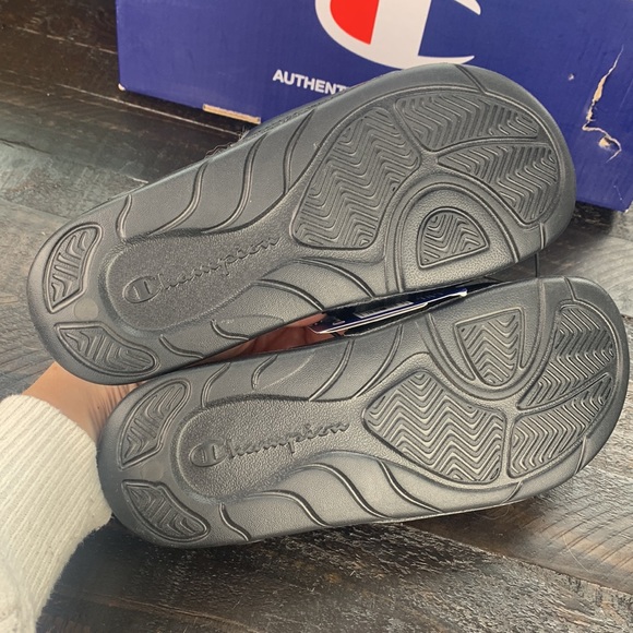 NWT Men’s Champion Mega Slides Athleticwear Black with Logo - Picture 5 of 5
